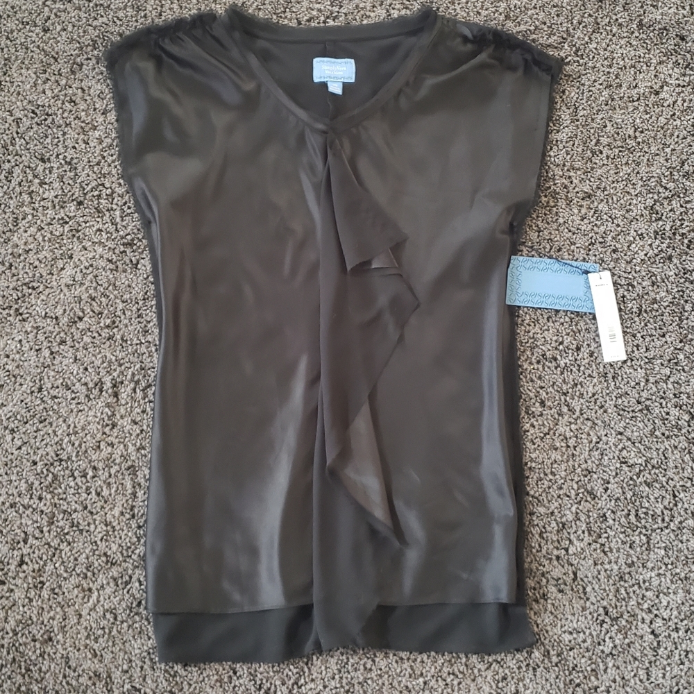 Simply Vera black blouse